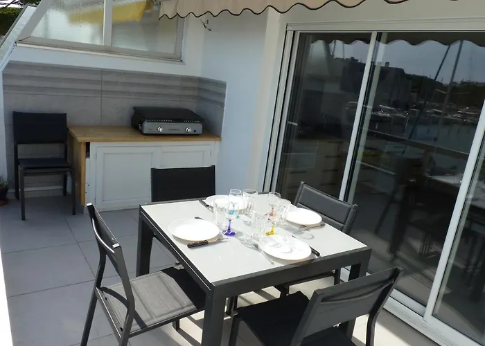 Sol-Y-Days Darse, Superbe Appartement De Type Marina Avec Belle Terrasse Vue Port De Plaisance
