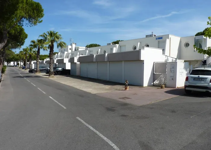 Sol-Y-Days Darse, Superbe Appartement De Type Marina Avec Belle Terrasse Vue Port De Plaisance